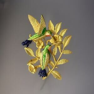 Beautiful Vintage Hand painted Gold tone Hummingbird Brooch By JJ Jonette